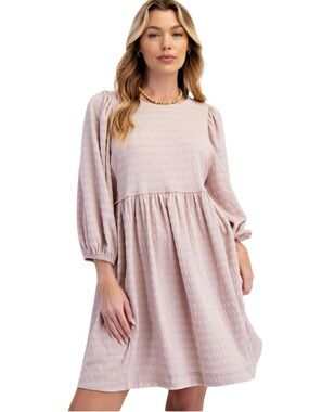 648:  EASEL NWT DRESS V ROSE (C)